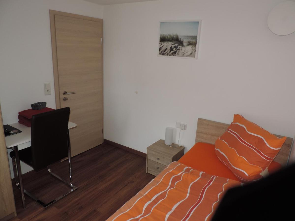 Pension Am Kirchberg Wehringen Esterno foto