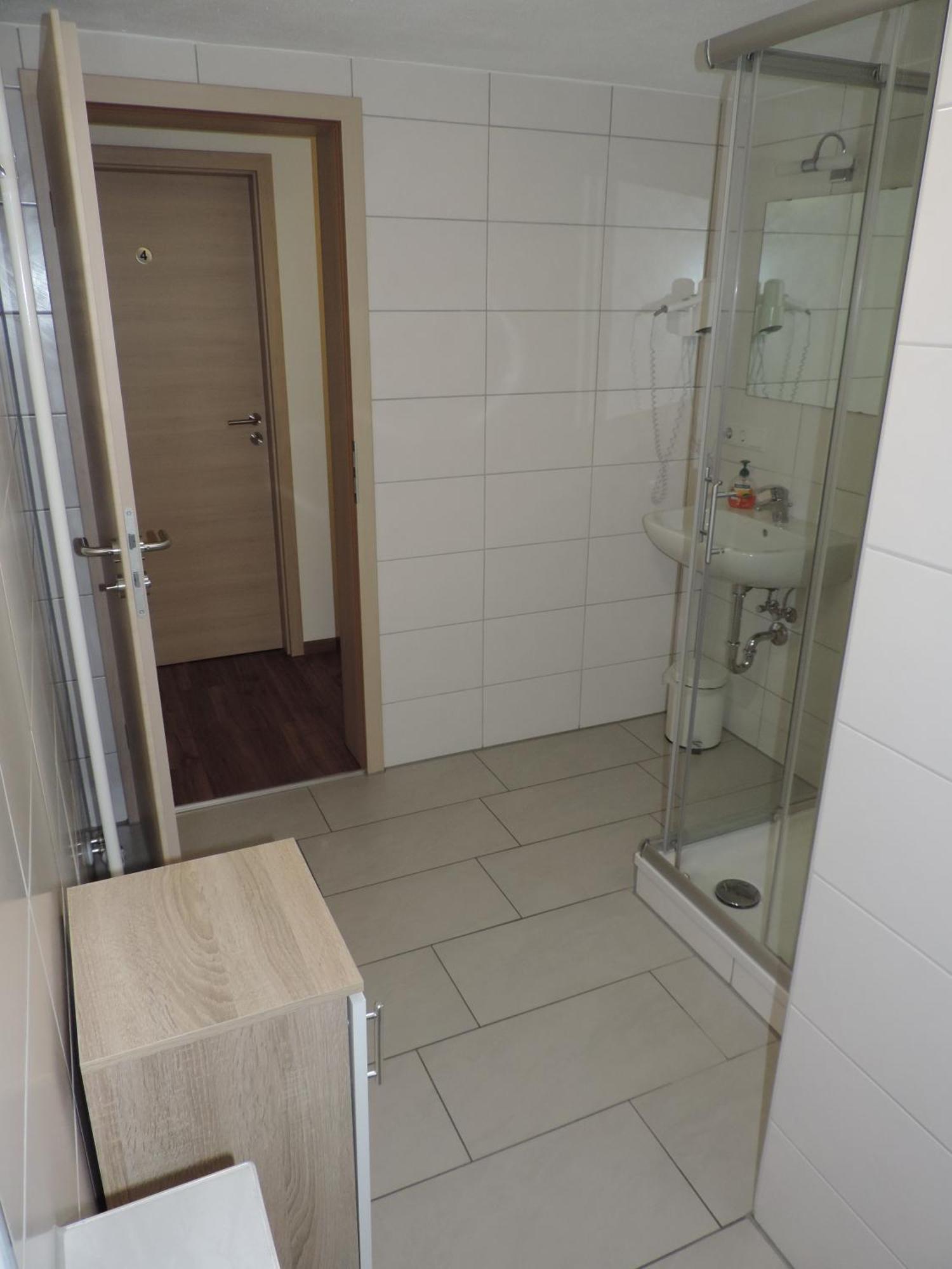 Pension Am Kirchberg Wehringen Esterno foto